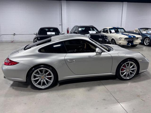 Photo of 2011 Platinum Silver Metallic Porsche 911