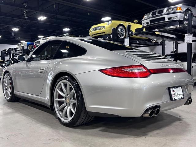 Photo of 2011 Platinum Silver Metallic Porsche 911