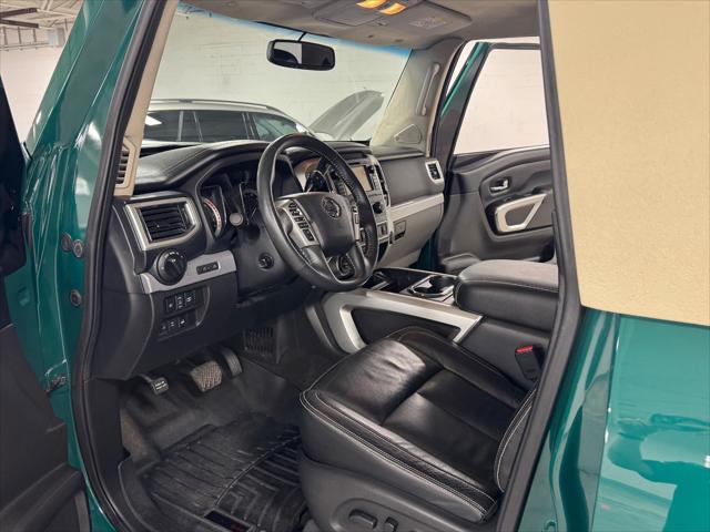 Photo of 2016 GREEN / BEIGE 2TONE Nissan Titan XD