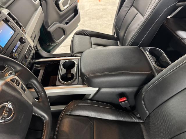 Photo of 2016 GREEN / BEIGE 2TONE Nissan Titan XD
