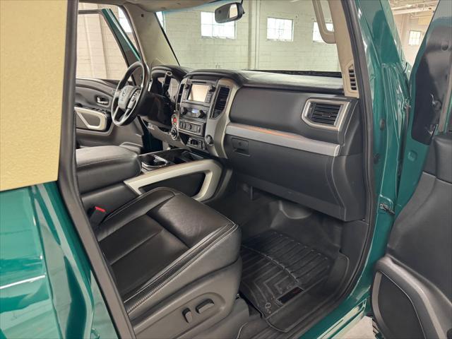 Photo of 2016 GREEN / BEIGE 2TONE Nissan Titan XD