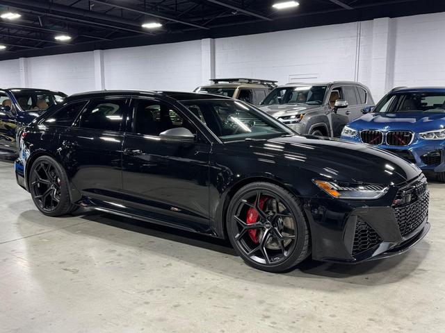 Photo of 2024 BLACK Audi RS 6 Avant