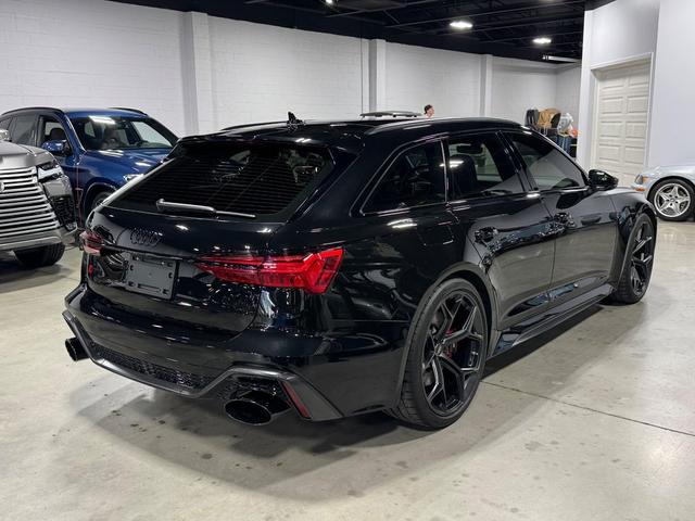 Photo of 2024 BLACK Audi RS 6 Avant