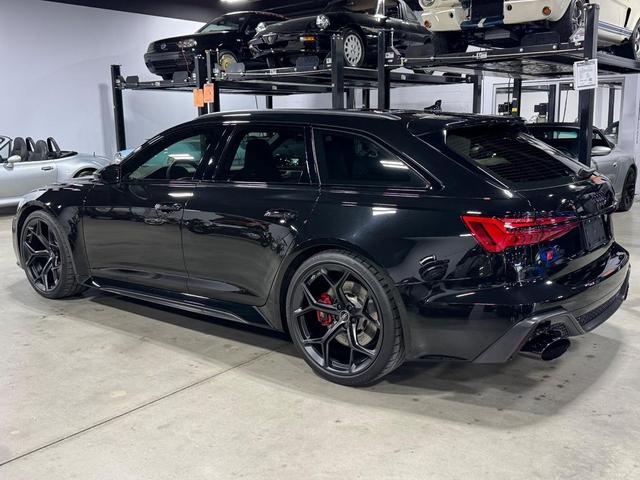 Photo of 2024 BLACK Audi RS 6 Avant