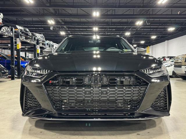 Photo of 2024 BLACK Audi RS 6 Avant