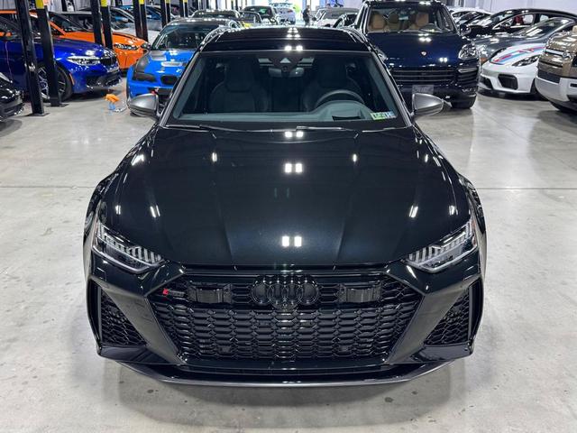Photo of 2024 BLACK Audi RS 6 Avant
