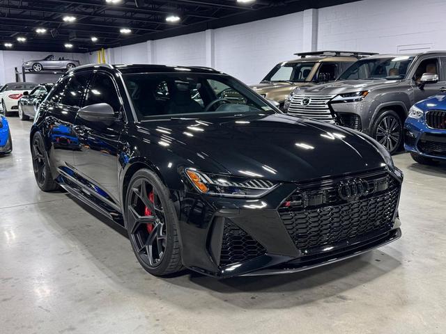 Photo of 2024 BLACK Audi RS 6 Avant