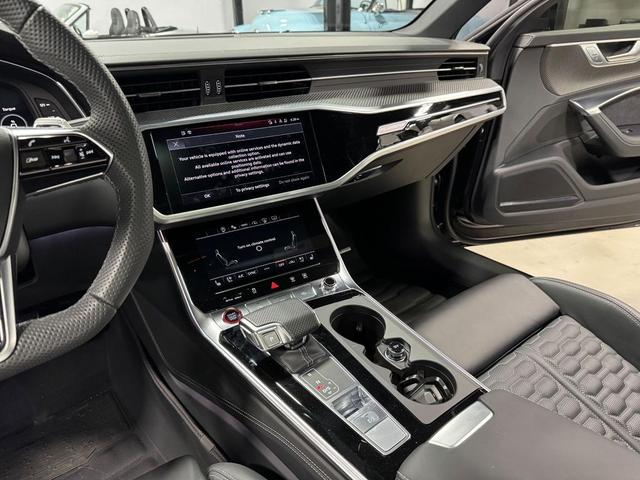 Photo of 2024 BLACK Audi RS 6 Avant
