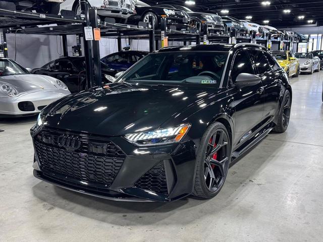 Photo of 2024 BLACK Audi RS 6 Avant