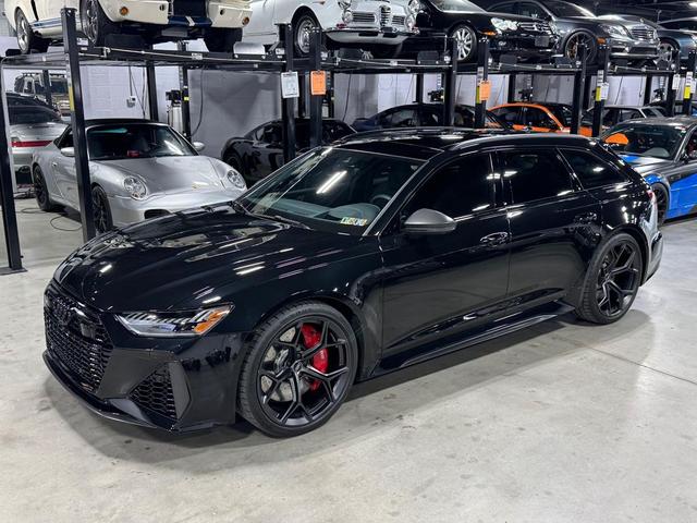 Photo of 2024 BLACK Audi RS 6 Avant