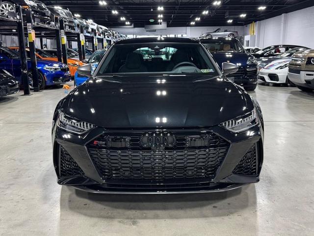 Photo of 2024 BLACK Audi RS 6 Avant