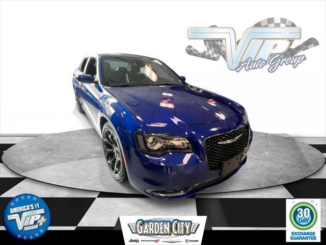 Photo of 2020 Ocean Blue Metallic Clearcoat Chrysler 300
