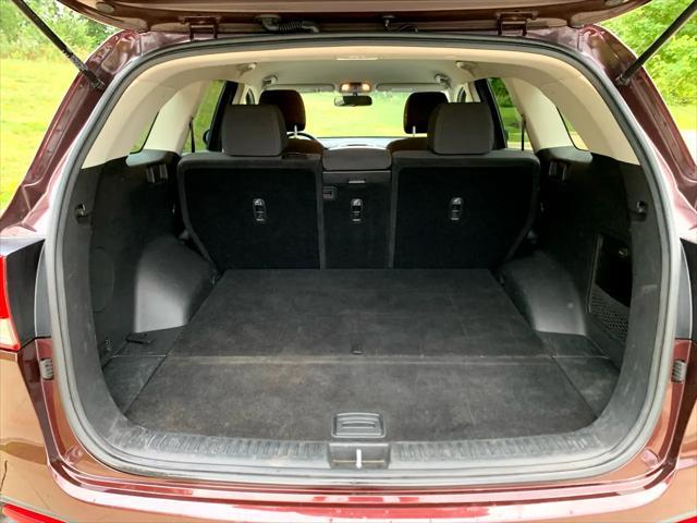 Photo of 2017 Burgundy Kia Sorento