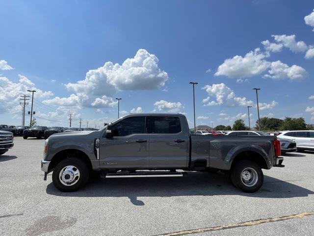 Photo of 2024 Gray Metallic Ford F-350