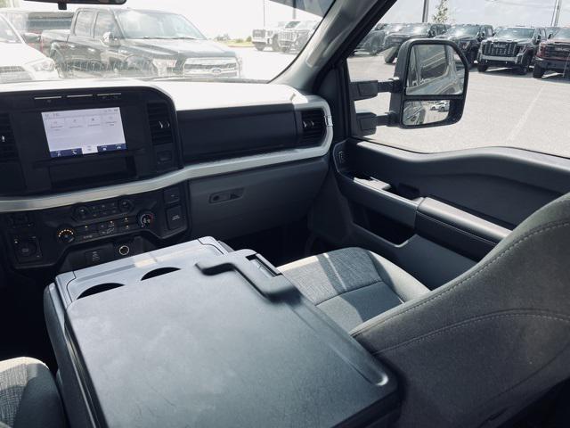 Photo of 2024 Gray Metallic Ford F-350