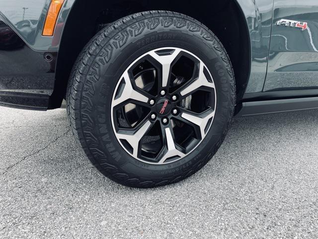 Photo of 2025 Midnight Pine GMC Yukon XL