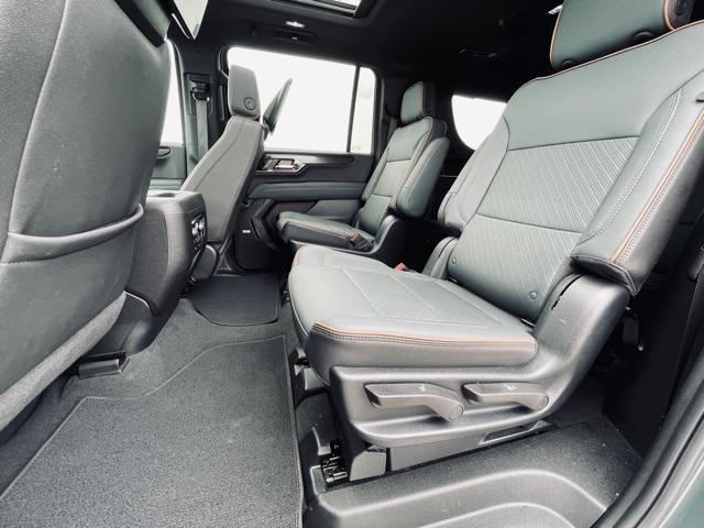 Photo of 2025 Midnight Pine GMC Yukon XL