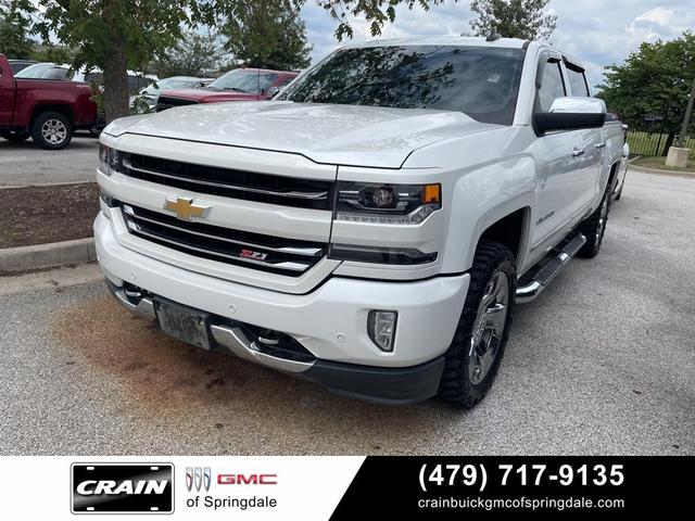 Photo of 2018 Iridescent Pearl Tricoat Chevrolet Silverado 1500