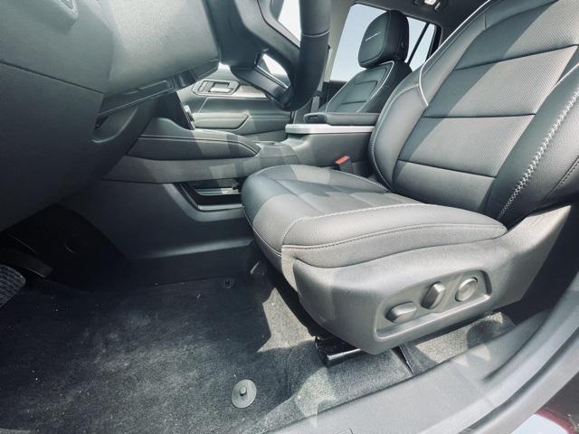 Photo of 2026 Ebony Twilight Metallic GMC Terrain