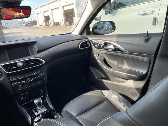 Photo of 2018 Black INFINITI QX30