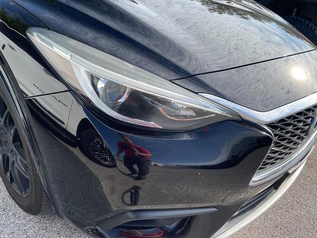 Photo of 2018 Black INFINITI QX30
