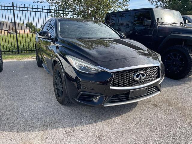 Photo of 2018 Black INFINITI QX30