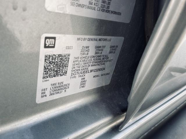 Photo of 2023 Sterling Metallic GMC Sierra 1500