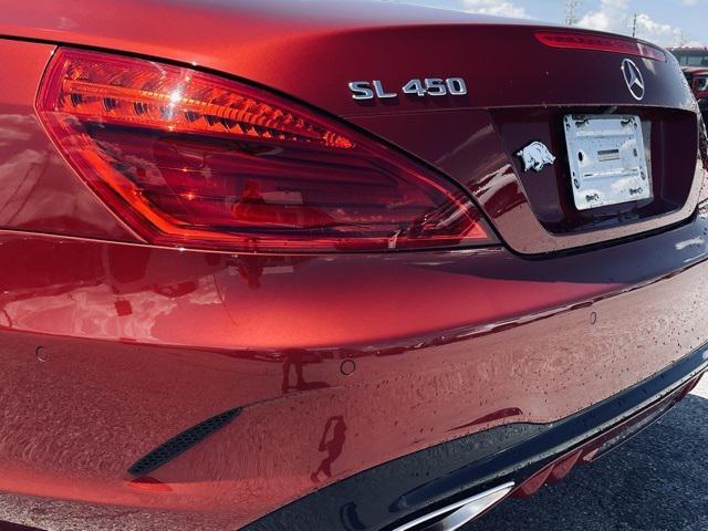 Photo of 2018 designo Cardinal Red Metallic Mercedes-Benz SL 450