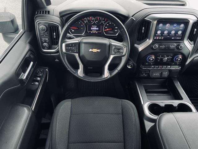 Photo of 2023 Iridescent Pearl Tricoat Chevrolet Silverado 3500