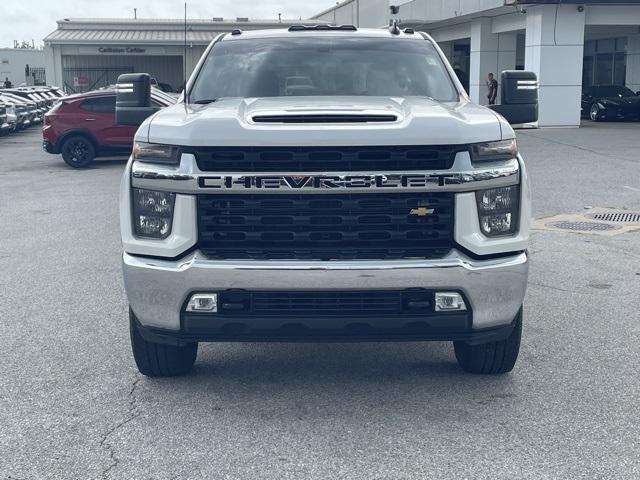 Photo of 2023 Iridescent Pearl Tricoat Chevrolet Silverado 3500