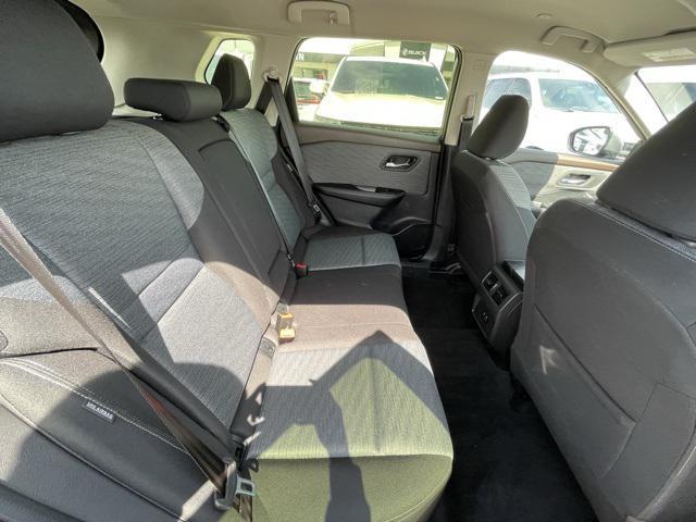 Photo of 2023 Gun Metallic Nissan Rogue