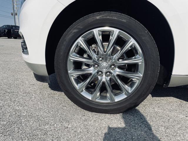 Photo of 2021 Summit White Buick Enclave