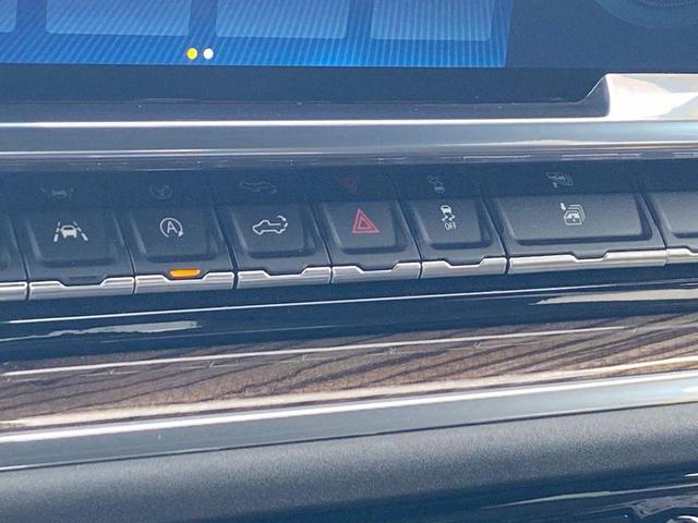 Photo of 2023 Summit White Chevrolet Silverado 1500