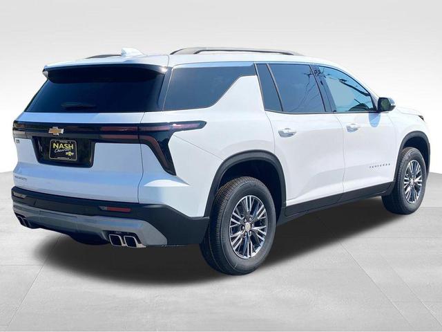 Photo of 2025 Summit White Chevrolet Traverse