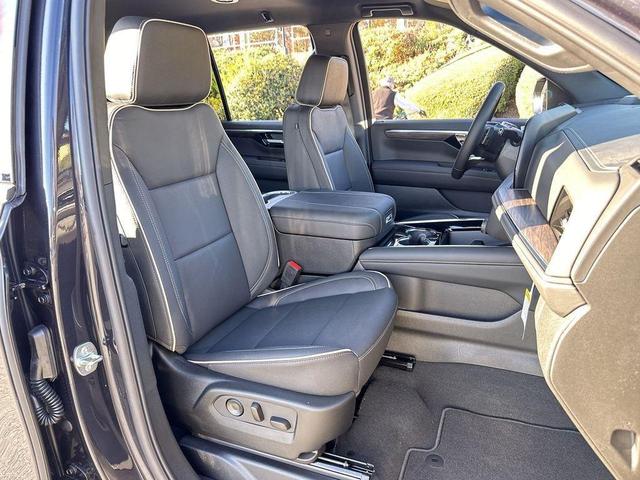 Photo of 2025 Dark Ash Metallic Chevrolet Tahoe