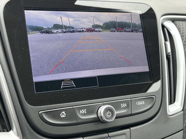 Photo of 2025 Mineral Gray Metallic Chevrolet Malibu