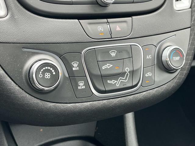 Photo of 2025 Mineral Gray Metallic Chevrolet Malibu