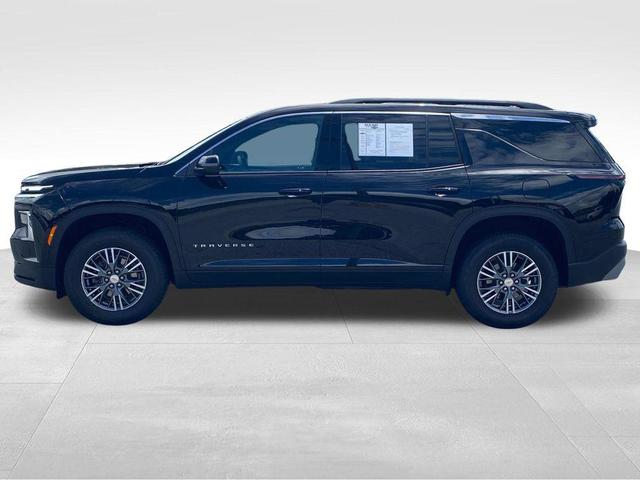 Photo of 2025 Mosaic Black Metallic Chevrolet Traverse