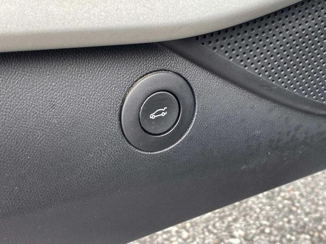 Photo of 2017 Black Chevrolet Camaro