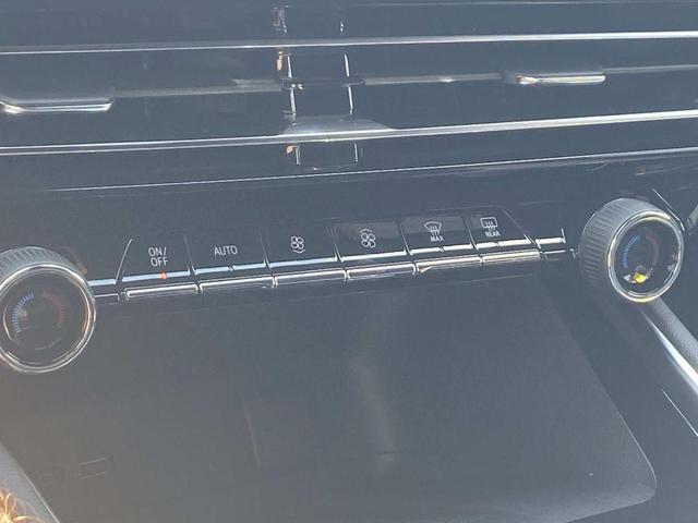 Photo of 2026 Polar White Tricoat Chevrolet Traverse