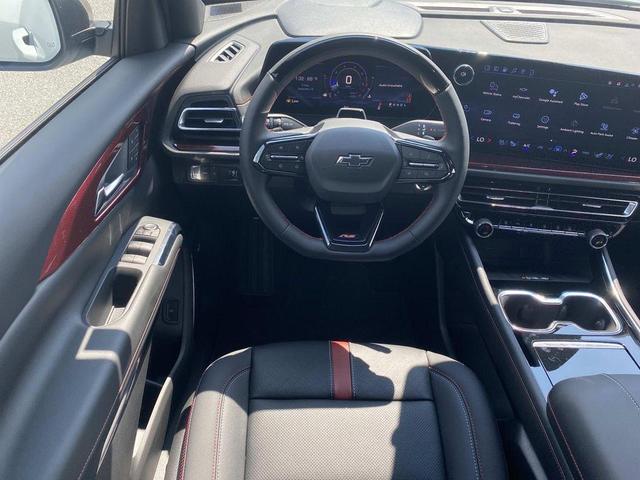Photo of 2026 Polar White Tricoat Chevrolet Traverse
