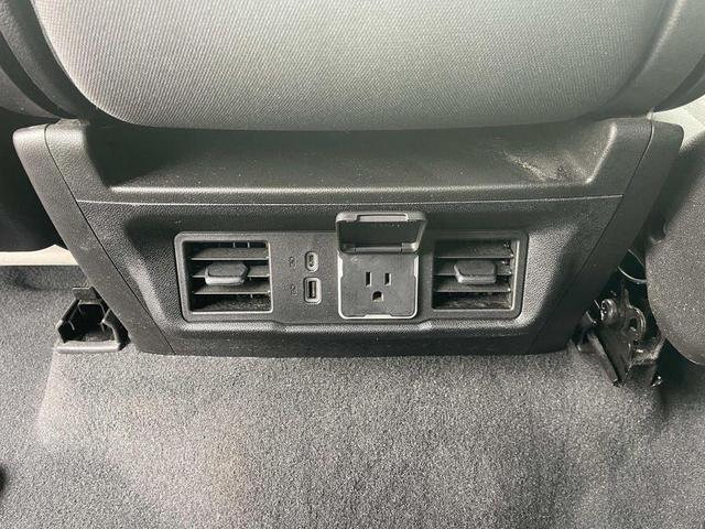 Photo of 2022 Summit White Chevrolet Silverado 1500