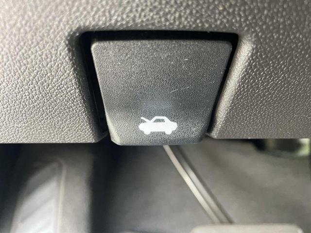Photo of 2022 Summit White Chevrolet Silverado 1500