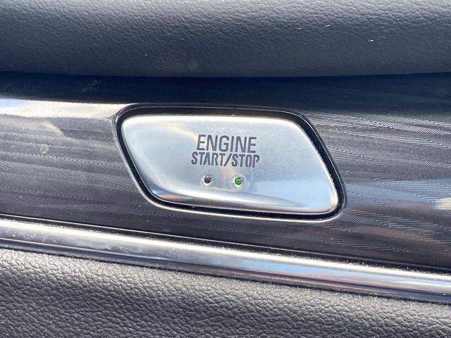 Photo of 2022 Quicksilver Metallic Buick Enclave