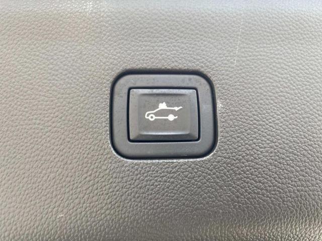 Photo of 2022 Quicksilver Metallic Buick Enclave