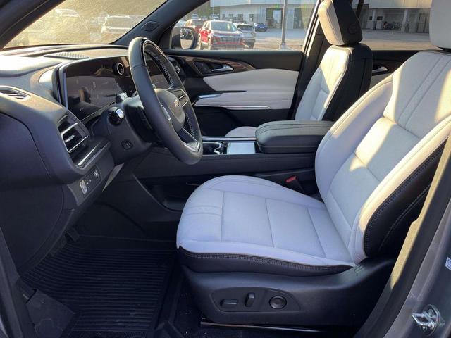 Photo of 2026 Sterling Gray Metallic Chevrolet Traverse