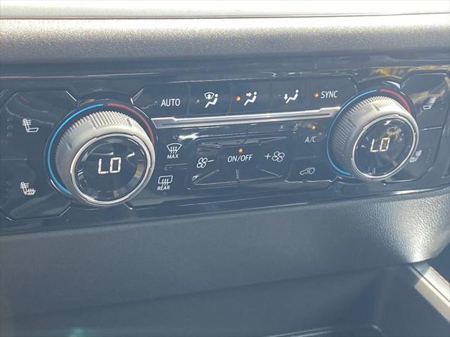Photo of 2025 Summit White Chevrolet Silverado 1500