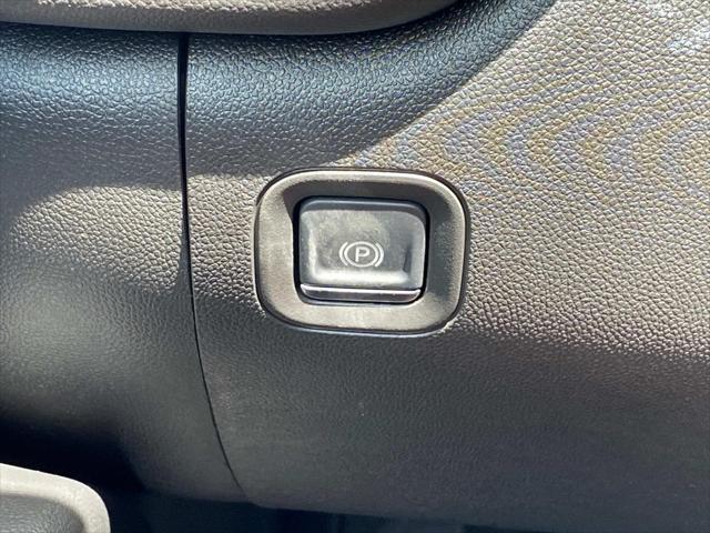 Photo of 2025 Summit White Chevrolet Silverado 1500