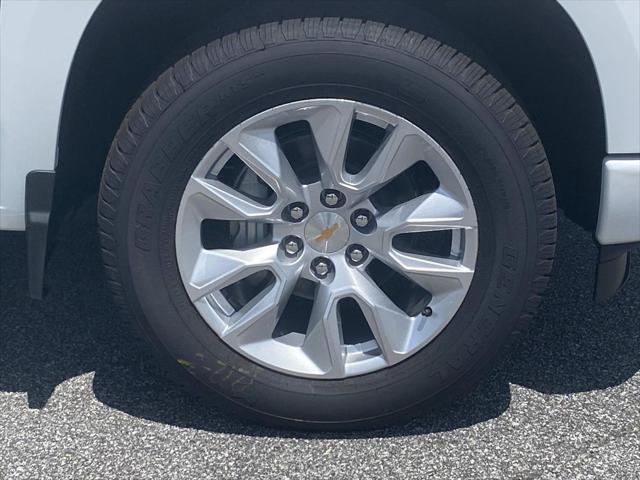 Photo of 2025 Summit White Chevrolet Silverado 1500