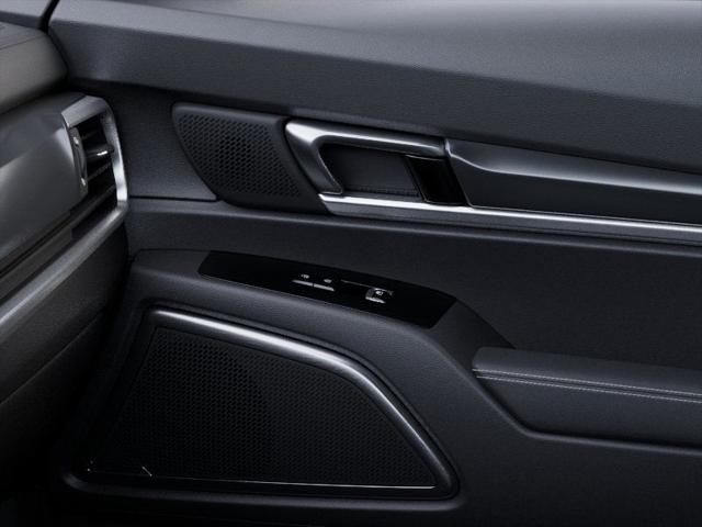 Photo of 2025 Everlasting Silver Kia Telluride